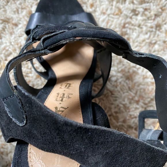 L.A.M.B. Gladiator Heels - Picture 10 of 15